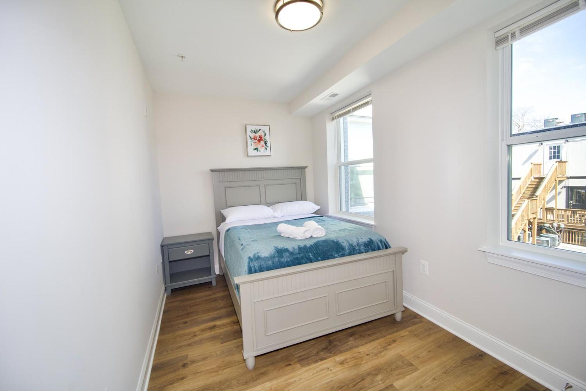 The Chey:Modern And Intimate Apartment Washington Exterior photo